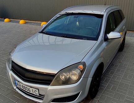 Сірий Опель Астра, об'ємом двигуна 1.7 л та пробігом 370 тис. км за 4600 $, фото 1 на Automoto.ua