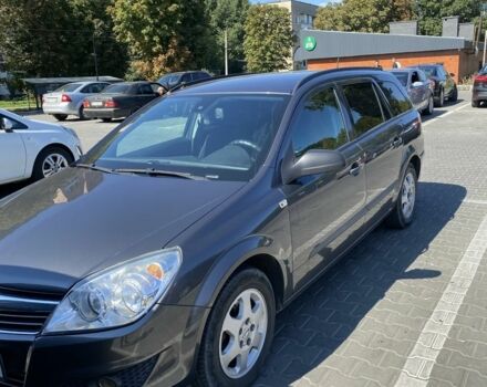 Сірий Опель Астра, об'ємом двигуна 1.6 л та пробігом 240 тис. км за 5000 $, фото 1 на Automoto.ua
