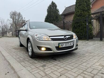 Серый Опель Астра, объемом двигателя 1.6 л и пробегом 152 тыс. км за 6000 $, фото 1 на Automoto.ua