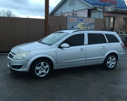 Серый Опель Астра, объемом двигателя 1.69 л и пробегом 325 тыс. км за 4500 $, фото 1 на Automoto.ua