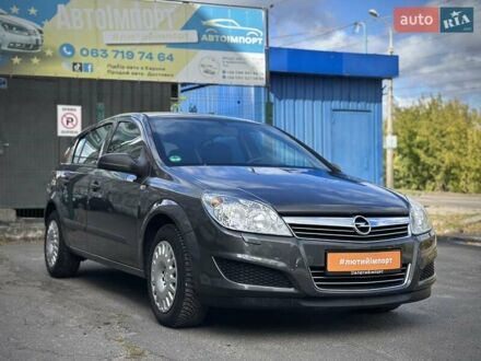 Опель Астра 2009 в Сумах на Automoto.ua Серый Опель Астра, объемом двигателя 1.6 л и пробегом 116 тыс. км за 6400 $, фото 1 на Automoto.ua