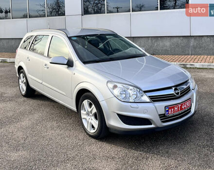 Серый Опель Астра, объемом двигателя 1.6 л и пробегом 230 тыс. км за 5950 $, фото 1 на Automoto.ua