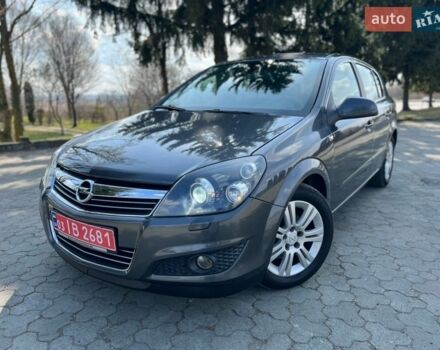 Серый Опель Астра, объемом двигателя 1.6 л и пробегом 252 тыс. км за 5200 $, фото 1 на Automoto.ua