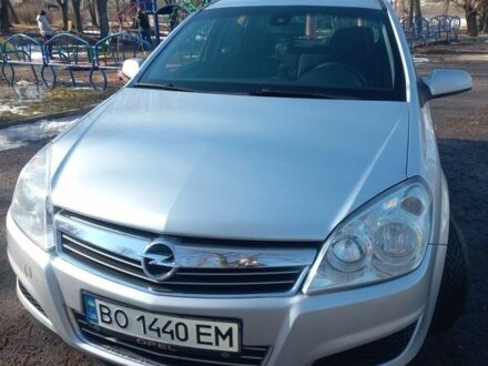 Серый Опель Астра, объемом двигателя 1.9 л и пробегом 330 тыс. км за 4999 $, фото 1 на Automoto.ua