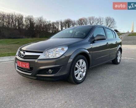 Серый Опель Астра, объемом двигателя 1.6 л и пробегом 234 тыс. км за 6750 $, фото 1 на Automoto.ua