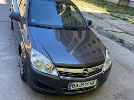 Сірий Опель Астра, об'ємом двигуна 1.4 л та пробігом 213 тис. км за 5800 $, фото 1 на Automoto.ua