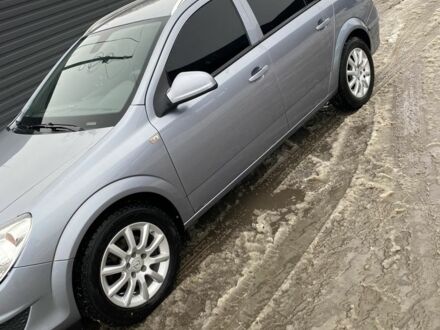 Сірий Опель Астра, об'ємом двигуна 1.7 л та пробігом 317 тис. км за 5300 $, фото 1 на Automoto.ua