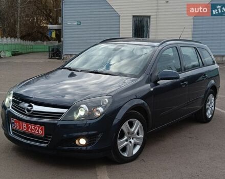 Серый Опель Астра, объемом двигателя 1.6 л и пробегом 222 тыс. км за 4950 $, фото 1 на Automoto.ua