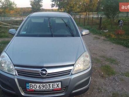 Опель Астра 2009 в Тернополе на Automoto.ua Серый Опель Астра, объемом двигателя 1.8 л и пробегом 208 тыс. км за 5500 $, фото 1 на Automoto.ua