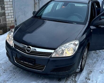 Серый Опель Астра, объемом двигателя 1.8 л и пробегом 94 тыс. км за 7800 $, фото 1 на Automoto.ua