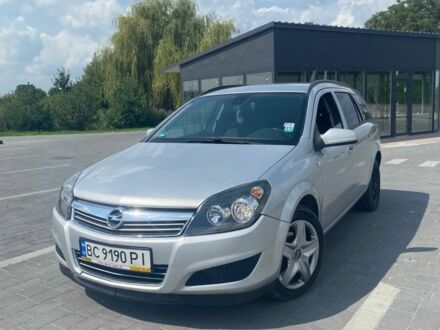 Серый Опель Астра, объемом двигателя 1.7 л и пробегом 270 тыс. км за 4200 $, фото 1 на Automoto.ua