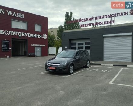 Серый Опель Астра, объемом двигателя 1.6 л и пробегом 194 тыс. км за 6750 $, фото 1 на Automoto.ua
