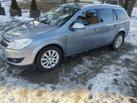 Опель Астра 2009 у Вышгороде на Automoto.ua Сірий Опель Астра, об'ємом двигуна 1.6 л та пробігом 207 тис. км за 6000 $, фото 1 на Automoto.ua