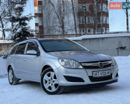 Серый Опель Астра, объемом двигателя 1.69 л и пробегом 252 тыс. км за 4900 $, фото 1 на Automoto.ua