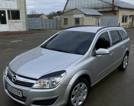 Серый Опель Астра, объемом двигателя 1.7 л и пробегом 281 тыс. км за 4999 $, фото 1 на Automoto.ua