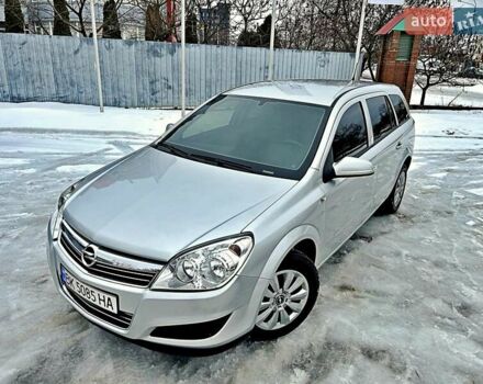 Серый Опель Астра, объемом двигателя 1.6 л и пробегом 132 тыс. км за 5699 $, фото 1 на Automoto.ua