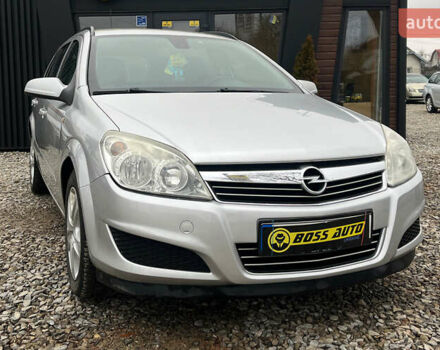 Серый Опель Астра, объемом двигателя 1.69 л и пробегом 300 тыс. км за 5500 $, фото 1 на Automoto.ua
