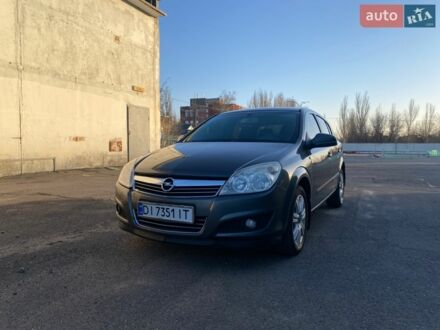 Серый Опель Астра, объемом двигателя 1.6 л и пробегом 263 тыс. км за 5000 $, фото 1 на Automoto.ua