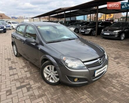 Серый Опель Астра, объемом двигателя 1.7 л и пробегом 241 тыс. км за 5600 $, фото 1 на Automoto.ua