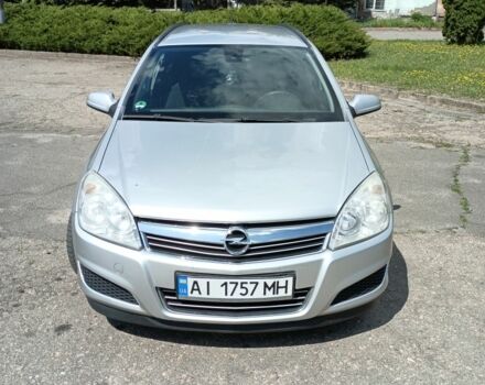 Серый Опель Астра, объемом двигателя 1.7 л и пробегом 350 тыс. км за 5500 $, фото 1 на Automoto.ua
