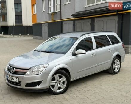 Серый Опель Астра, объемом двигателя 1.7 л и пробегом 291 тыс. км за 4399 $, фото 1 на Automoto.ua