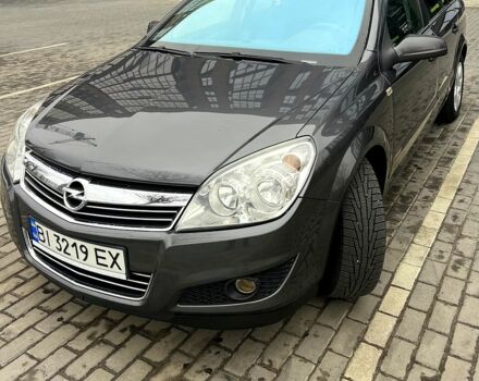Сірий Опель Астра, об'ємом двигуна 1.8 л та пробігом 243 тис. км за 6000 $, фото 1 на Automoto.ua