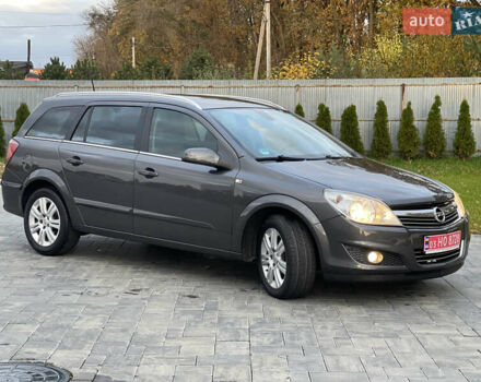 Серый Опель Астра, объемом двигателя 1.6 л и пробегом 198 тыс. км за 6500 $, фото 1 на Automoto.ua