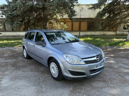 Опель Астра 2009 у Луцьку на Automoto.ua Сірий Опель Астра, об'ємом двигуна 1.6 л та пробігом 197 тис. км за 5300 $, фото 1 на Automoto.ua