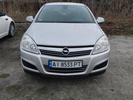 Серый Опель Астра, объемом двигателя 1.6 л и пробегом 237 тыс. км за 5700 $, фото 1 на Automoto.ua