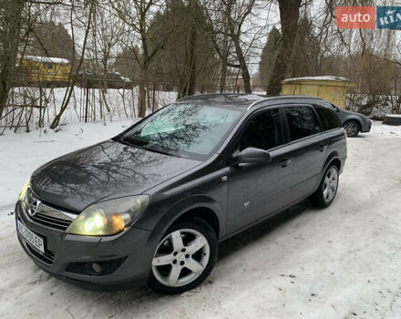 Серый Опель Астра, объемом двигателя 1.7 л и пробегом 349 тыс. км за 5700 $, фото 1 на Automoto.ua