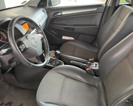 Серый Опель Астра, объемом двигателя 1.6 л и пробегом 226 тыс. км за 6100 $, фото 1 на Automoto.ua