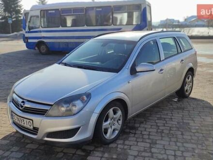 Серый Опель Астра, объемом двигателя 1.7 л и пробегом 280 тыс. км за 3850 $, фото 1 на Automoto.ua