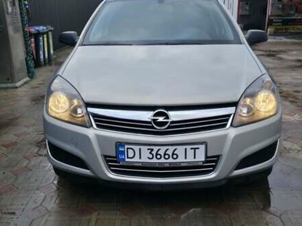Серый Опель Астра, объемом двигателя 1.4 л и пробегом 244 тыс. км за 4950 $, фото 1 на Automoto.ua