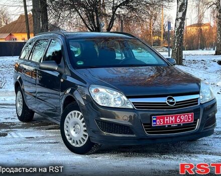 Серый Опель Астра, объемом двигателя 1.6 л и пробегом 20800 тыс. км за 5599 $, фото 1 на Automoto.ua