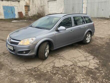 Серый Опель Астра, объемом двигателя 1.6 л и пробегом 265 тыс. км за 5150 $, фото 1 на Automoto.ua