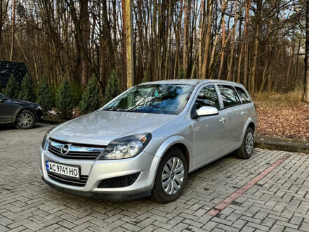 Серый Опель Астра, объемом двигателя 1.6 л и пробегом 260 тыс. км за 4750 $, фото 1 на Automoto.ua