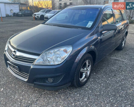 Серый Опель Астра, объемом двигателя 1.6 л и пробегом 190 тыс. км за 5450 $, фото 1 на Automoto.ua