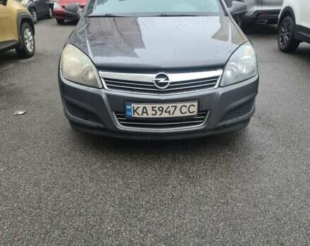 Серый Опель Астра, объемом двигателя 1.69 л и пробегом 342 тыс. км за 5300 $, фото 1 на Automoto.ua
