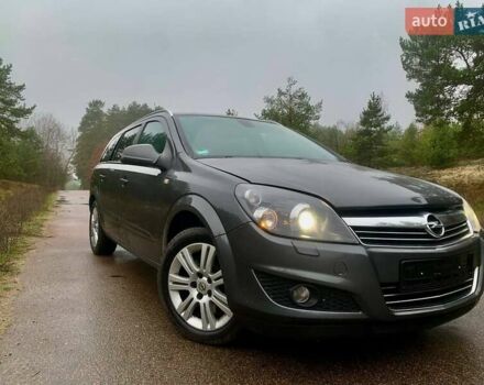 Сірий Опель Астра, об'ємом двигуна 2 л та пробігом 284 тис. км за 4000 $, фото 1 на Automoto.ua