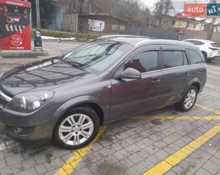 Серый Опель Астра, объемом двигателя 1.8 л и пробегом 223 тыс. км за 6399 $, фото 1 на Automoto.ua