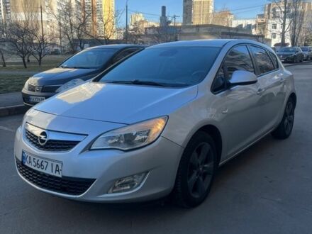 Сірий Опель Астра, об'ємом двигуна 1.4 л та пробігом 245 тис. км за 5500 $, фото 1 на Automoto.ua