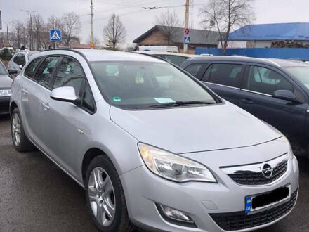 Серый Опель Астра, объемом двигателя 1.69 л и пробегом 272 тыс. км за 7000 $, фото 1 на Automoto.ua