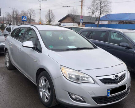 Серый Опель Астра, объемом двигателя 1.69 л и пробегом 272 тыс. км за 7000 $, фото 1 на Automoto.ua