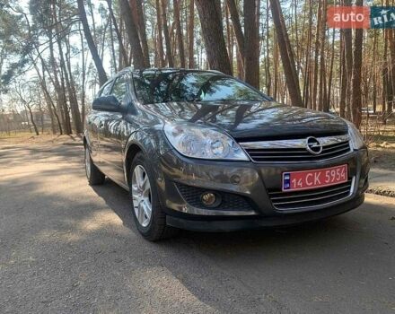 Серый Опель Астра, объемом двигателя 1.6 л и пробегом 237 тыс. км за 6400 $, фото 1 на Automoto.ua