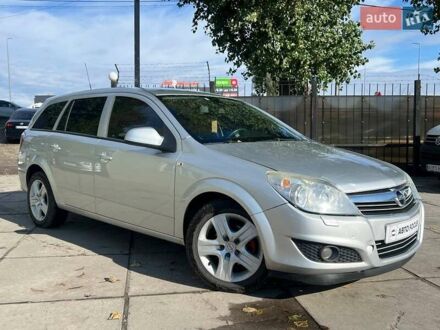 Серый Опель Астра, объемом двигателя 1.69 л и пробегом 306 тыс. км за 4690 $, фото 1 на Automoto.ua