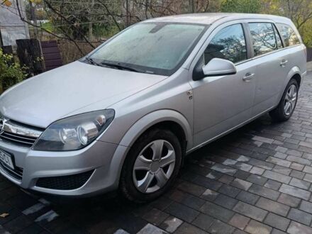 Опель Астра 2010 в Луцке на Automoto.ua Серый Опель Астра, объемом двигателя 1.9 л и пробегом 182 тыс. км за 5900 $, фото 1 на Automoto.ua