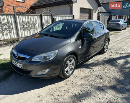 Сірий Опель Астра, об'ємом двигуна 1.6 л та пробігом 216 тис. км за 5500 $, фото 1 на Automoto.ua