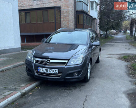 Серый Опель Астра, объемом двигателя 1.69 л и пробегом 293 тыс. км за 6350 $, фото 1 на Automoto.ua