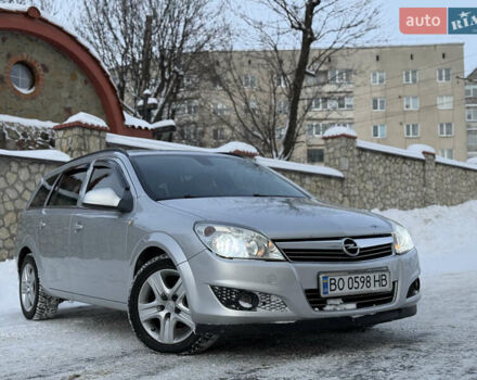 Серый Опель Астра, объемом двигателя 1.69 л и пробегом 192 тыс. км за 5100 $, фото 1 на Automoto.ua