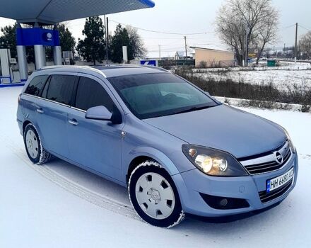 Серый Опель Астра, объемом двигателя 1.7 л и пробегом 27900 тыс. км за 5699 $, фото 1 на Automoto.ua